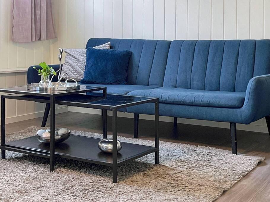 4 By Sidd Apartment *